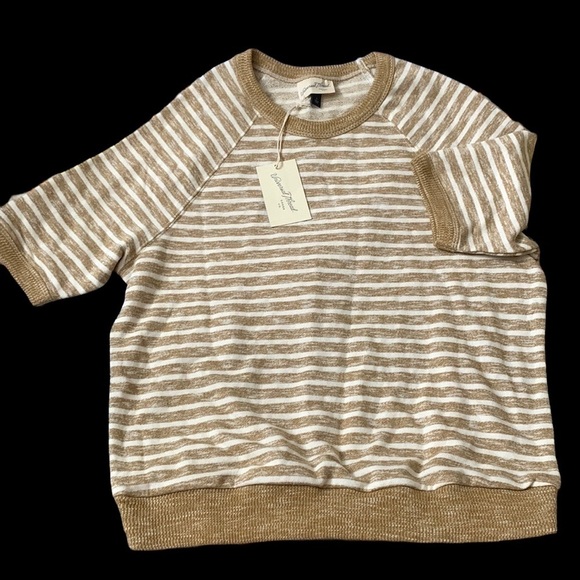 (S)- Universal Thread Women's Short Sleeve Sweatshirt- Brown/Cream - Picture 3 of 7